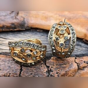 Castlecliff Clip-on Earrings - Gold Tone w/ Clear Crystals EUC ¾" X ½" Vintage